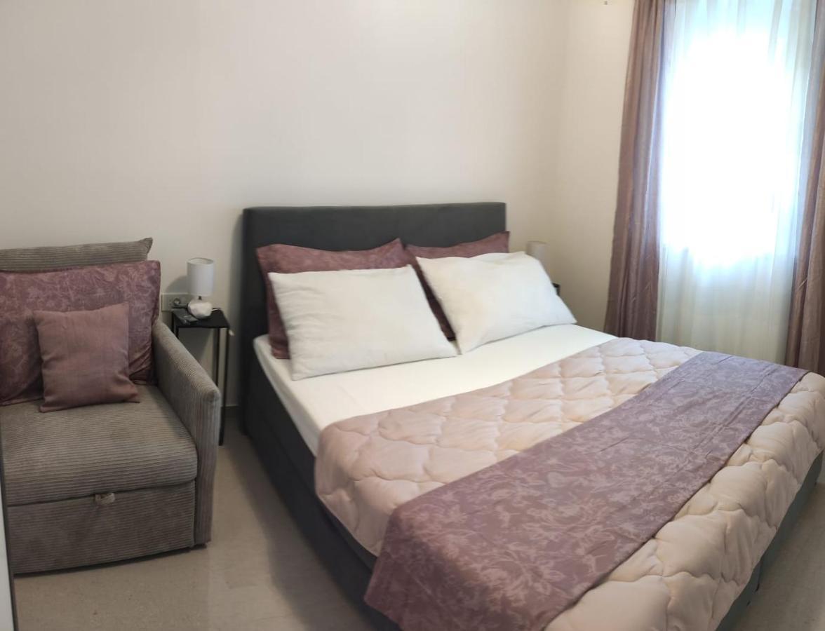 Apartman Zero Apartment Dugi Rat Ngoại thất bức ảnh